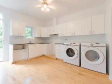 Beau Grand 5 ½, Ville-Marie, à 5 min. pieds du métro Frontenac