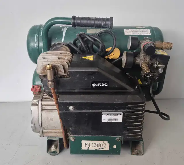 4.2 Gal Rolair Air Compressor FC2002 (30773250) - Photo 2