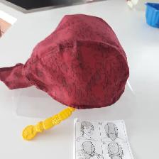 1 CHAPEAU NEUF BÉBÉ GARCON INSTRUCTIONS DANS BOITE CADEAU: $5.00