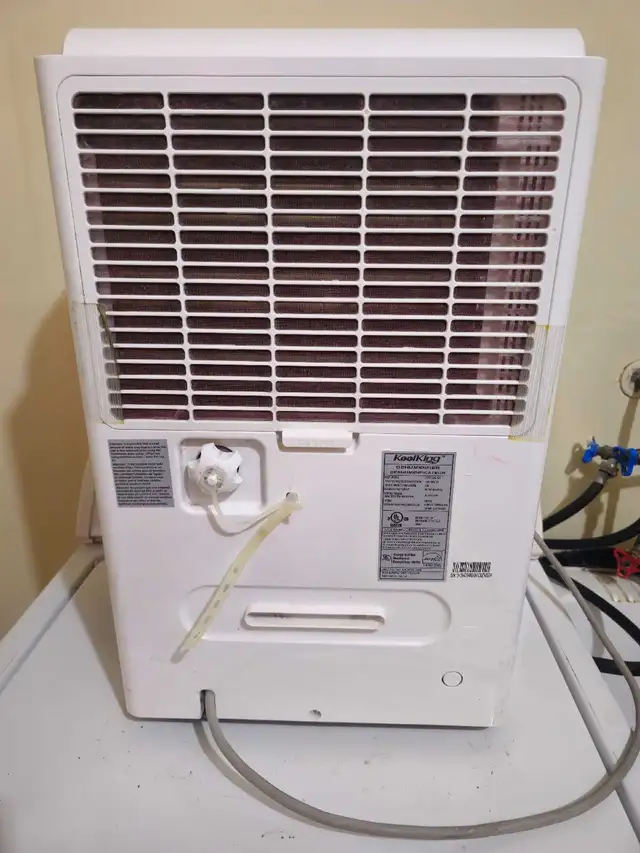 Great Dehumidifier For Sale - Photo 4