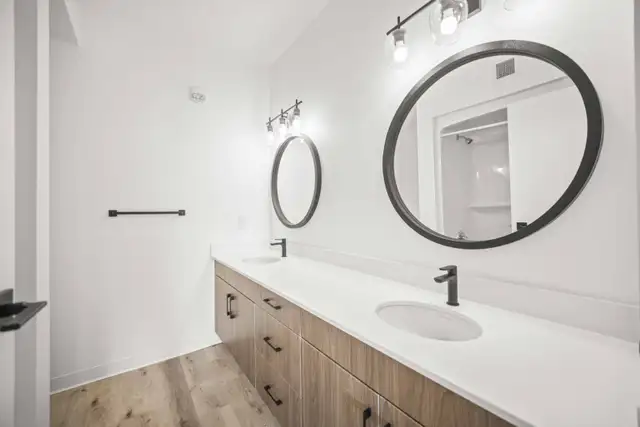 LUXURY 2 Bed 2 Bath Apartment! With Fitness Centre! - Photo 6