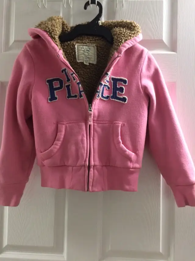 BEAU CHANDAIL ROSE DOUBLÉ GR 7à8 FILLETTE, CONFORTABLE: $10.00 - Photo 2