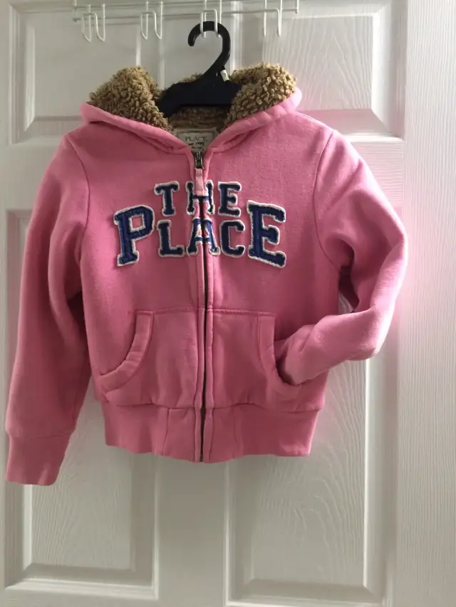 BEAU CHANDAIL ROSE DOUBLÉ GR 7à8 FILLETTE, CONFORTABLE: $10.00 - Photo 3