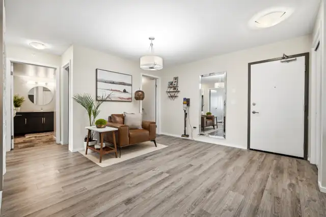 FOR SALE: 2-Bed Top-Floor Unit in Beautiful Bridgewater Forrest - Photo 6