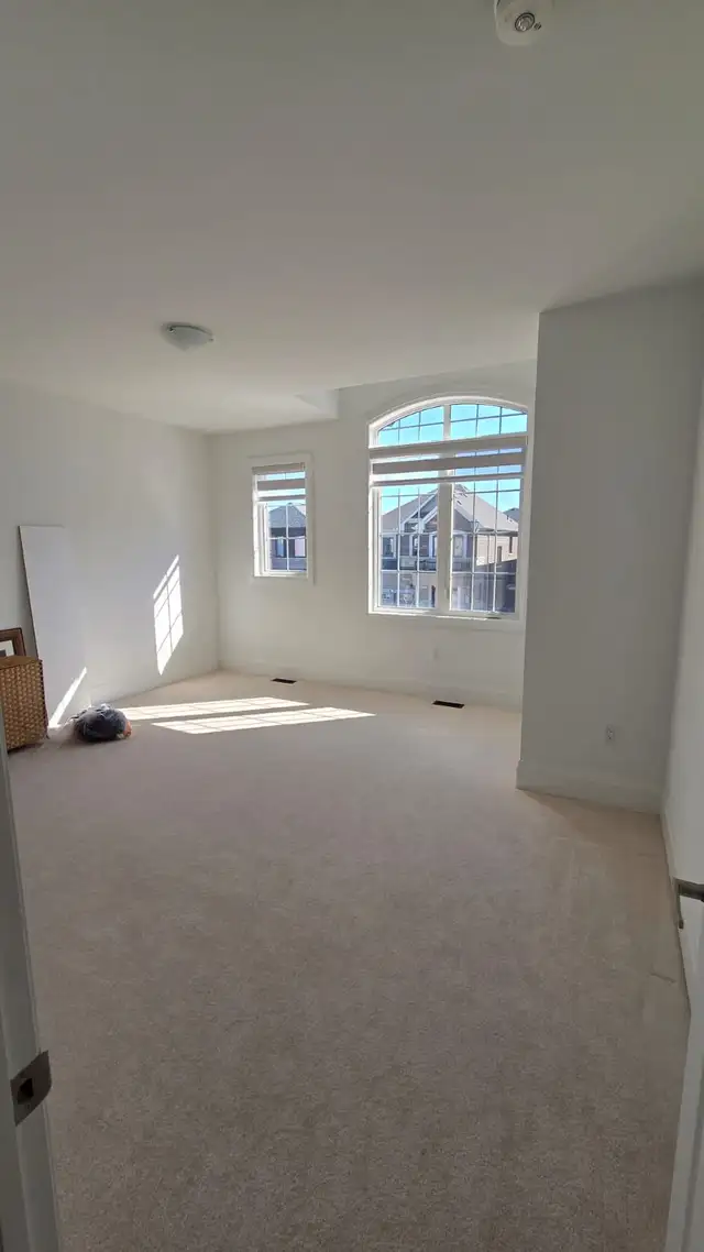 4BR Detached Home for Rent in North Pickering - Photo 10