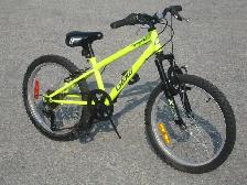 GREAT SHAPE OVERALL BOY'S 20' GLOW 7 SPEED WITH SUSPENSION!