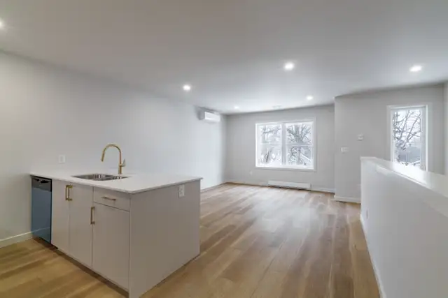 LUXURY 2 Bedroom Townhouse! Move In Ready! - Photo 6