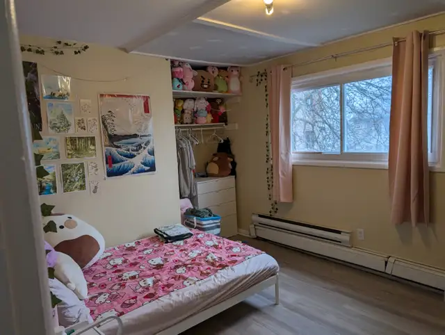 Two bedroom near Queen's and downtown - Photo 5