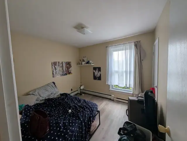 Two bedroom near Queen's and downtown - Photo 7