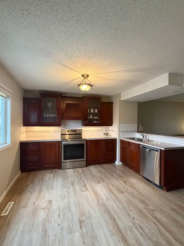 Townhome for Rent - Photo 2