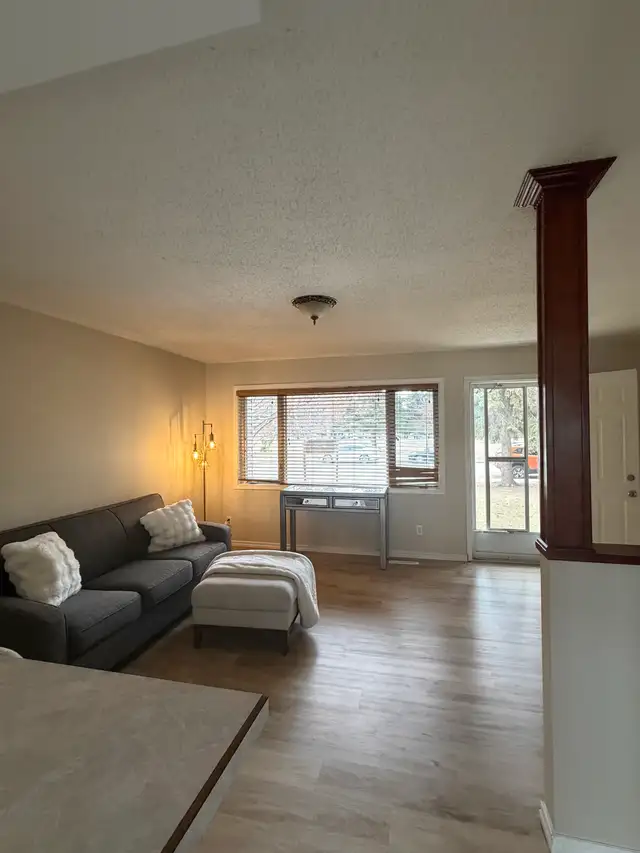 Townhome for Rent - Photo 3