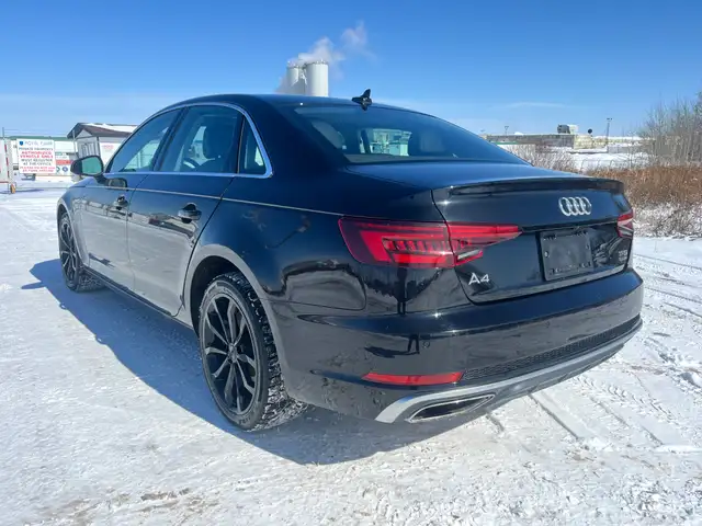 2017 Audi A4 Progressiv - Photo 2