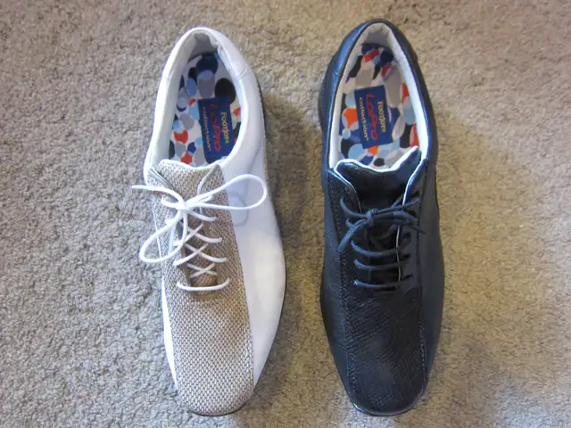 LADY GOLFERS NEEDING SIZE 8.5-9 GOLF SHOES READ ON - Photo 2