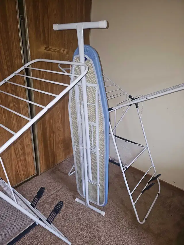 Drying Racks & Iron Board - Photo 2