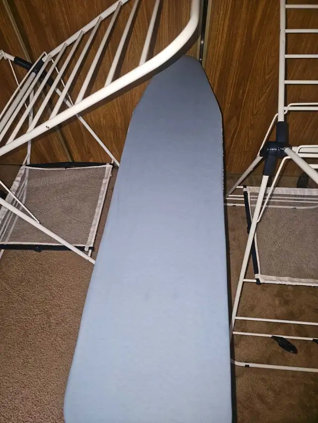 Drying Racks & Iron Board - Photo 4