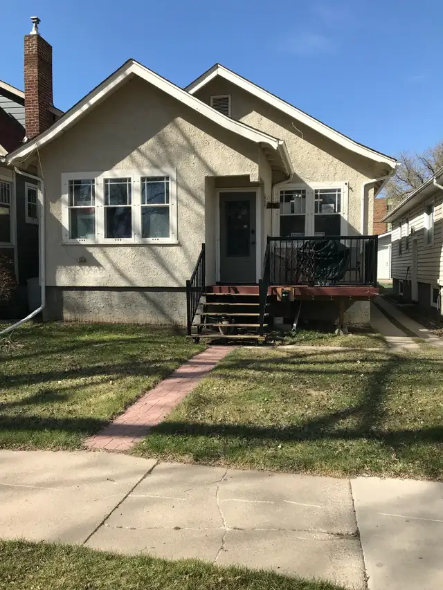 MAY 4-JUNE 26, 8 week tenancy, 1 block to SaskPolytech - Photo 10