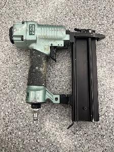 Hitachi NT 50AE Brad Nailer