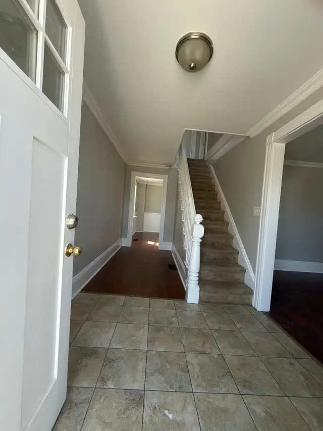 669 Forest Hill Rd, Unit 1(front), 2bedroom house(1bath1kt)South - Photo 4