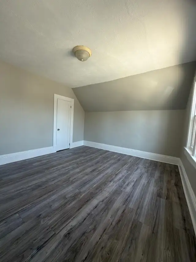 669 Forest Hill Rd, Unit 1(front), 2bedroom house(1bath1kt)South - Photo 6