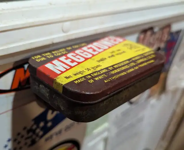 VINTAGE 1960's MEGGEZONES COUGH DROPS PASTILLES TIN