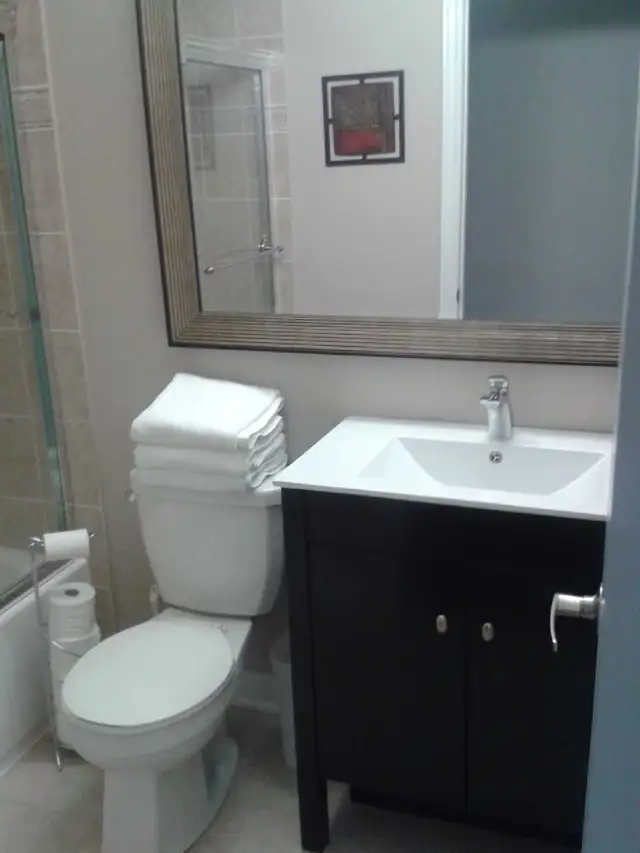 $ 850. June 1st. Furnished bedroom in Burlington home. - Photo 8