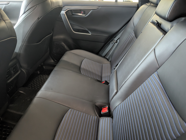 2022 Toyota RAV4 Hybrid XSE AWD, - Photo 10