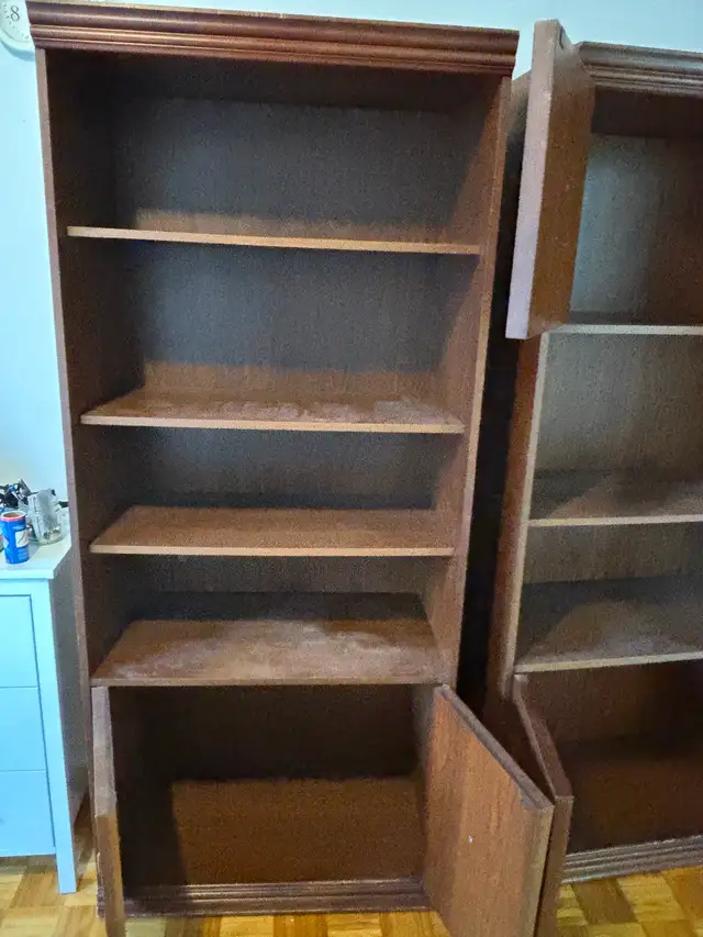Two bookcases $80 - Photo 2