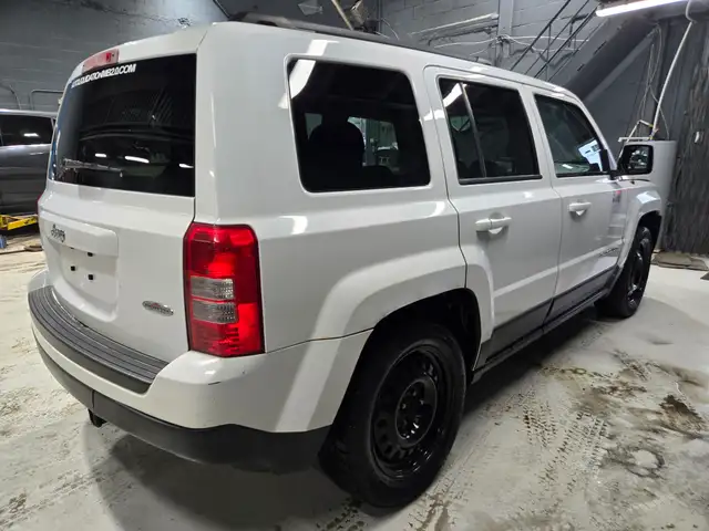2012 JEEP PATRIOT NORTH - FINANCEMENT 100% APPROUVER DISPO - Photo 7