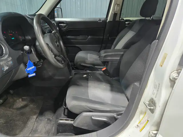 2012 JEEP PATRIOT NORTH - FINANCEMENT 100% APPROUVER DISPO - Photo 10