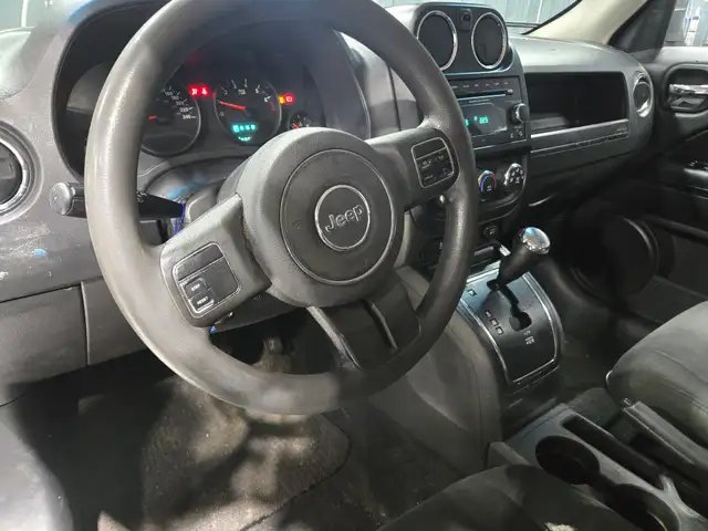 2012 JEEP PATRIOT NORTH - FINANCEMENT 100% APPROUVER DISPO - Photo 12