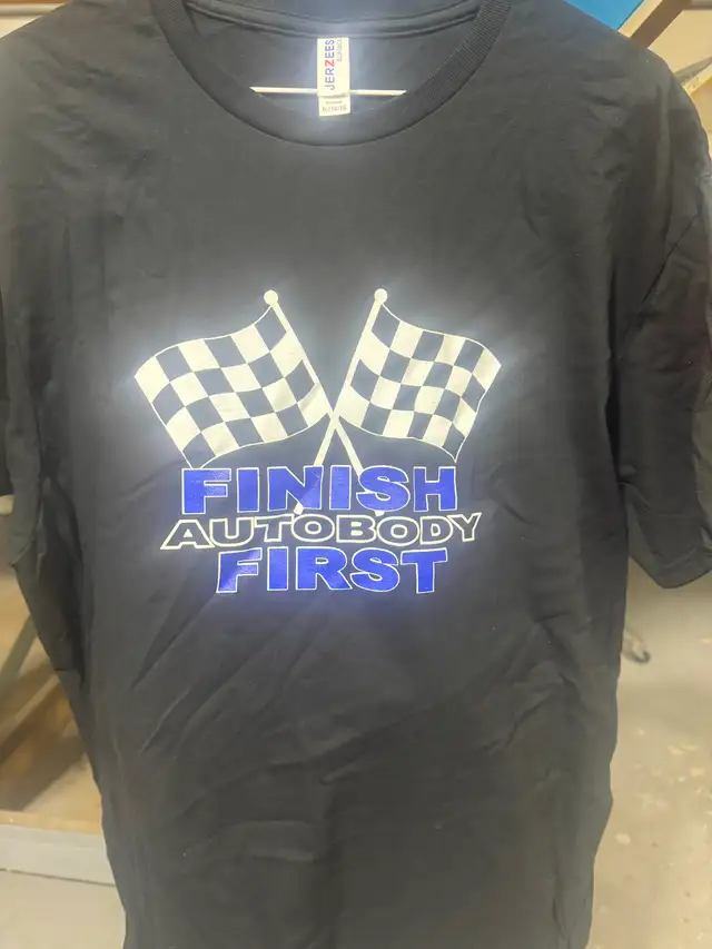 Custom apparel, t shirts hoodies and team apparel - Photo 2