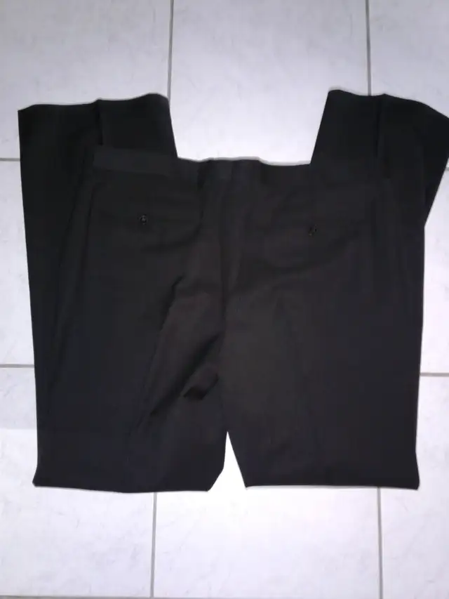 MEN'S SUIT (LE CHATEAU, 46' chest 38' waist) - $120 or trade - Photo 4