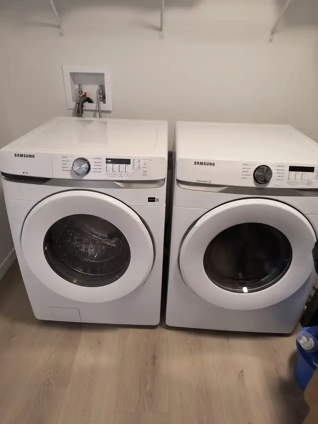 PRIVATE ROOM WITH PRIVATE BATH - NW Calgary - Photo 10