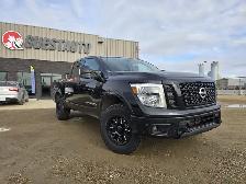 2018 Nissan Titan Pro-4X 'ON-SITE FINANCING AVAILABLE !'