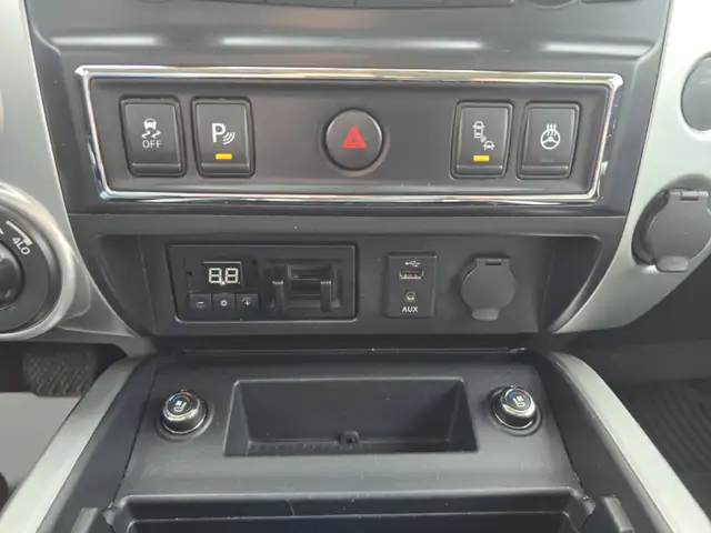 2018 Nissan Titan Pro-4X 'ON-SITE FINANCING AVAILABLE !' - Photo 7