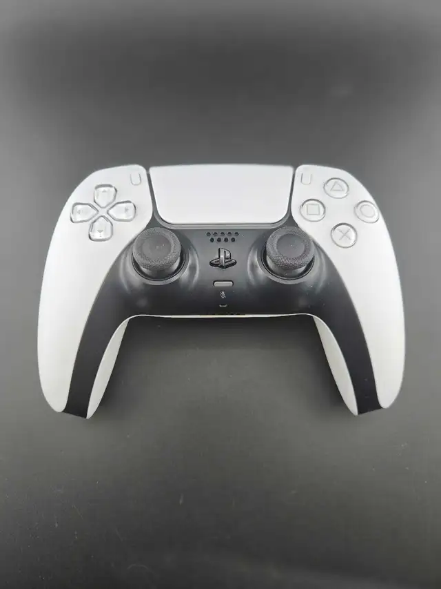 PS5 Controller White