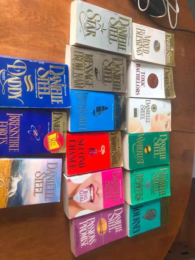 Danielle Steel Book Lot