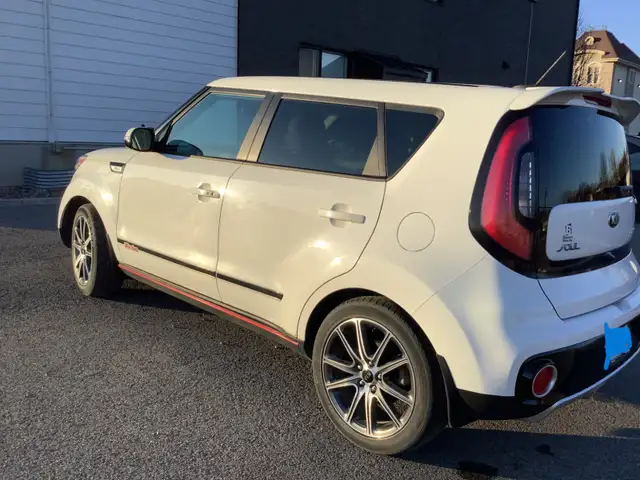 Kia Soul SX Turbo 2017 - 14500$ Négociable - Photo 2