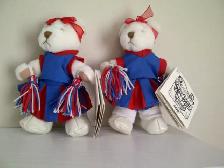 2 OURSONS NEUFS 5'DE HAUT COLLECTION CHEERLEADERS: $5.00 CHACUN