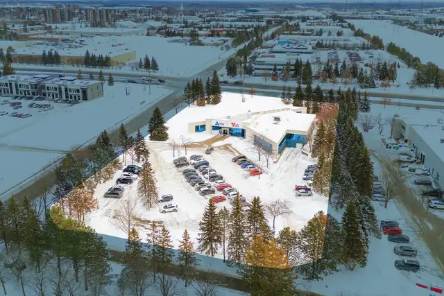 2505 St. Laurent Blvd. - Medical Office Building for Lease - Photo 6