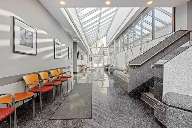 2505 St. Laurent Blvd. - Medical Office Building for Lease - Photo 14