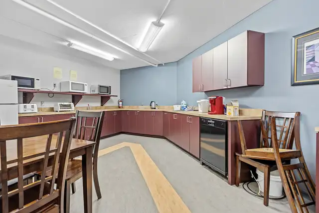 2505 St. Laurent Blvd. - Medical Office Building for Lease - Photo 16