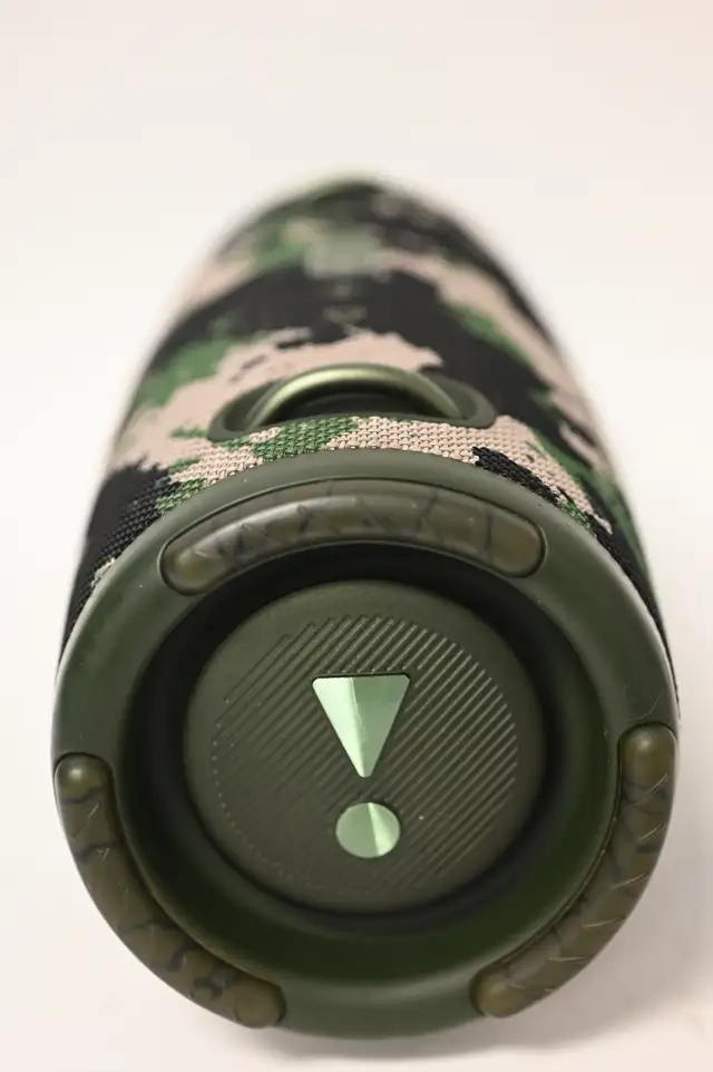 JBL Xtreme 3 Portable Bluetooth Speaker Waterproof in Camo USED - Photo 6