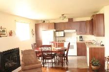 Rue Louis Thisdel BEAU GRAND 4 1/2 STYLE CONDO Disponible 1 Juin