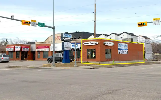 Well-located Turnkey Pizza Take-Out Restaurant on Centre Street