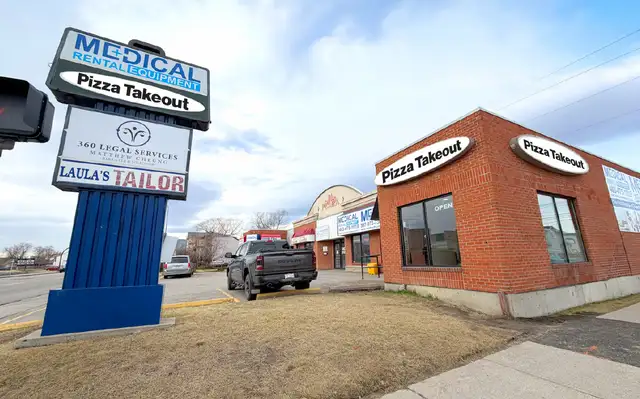 Well-located Turnkey Pizza Take-Out Restaurant on Centre Street - Photo 4