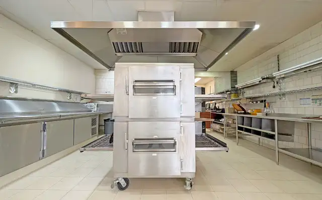 Well-located Turnkey Pizza Take-Out Restaurant on Centre Street - Photo 8