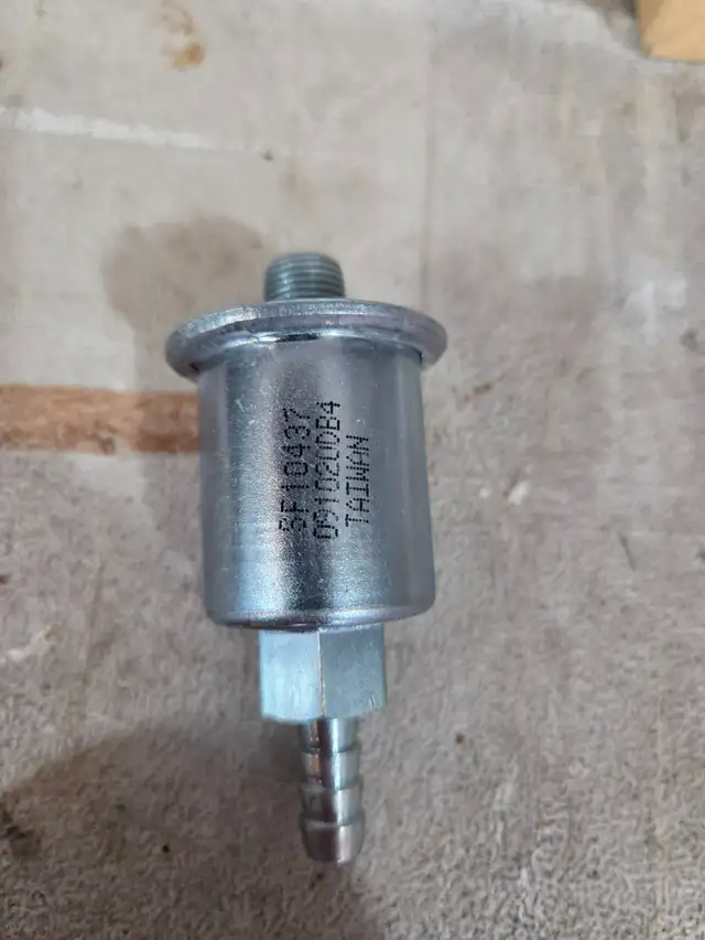 Onan Marquis Generator fuel filter - Photo 2