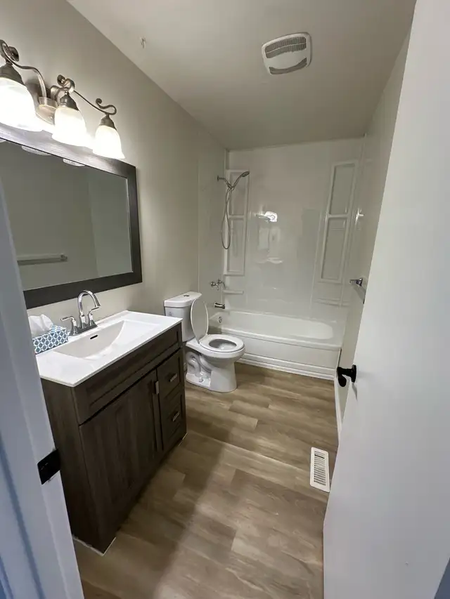 House for rent - Photo 3