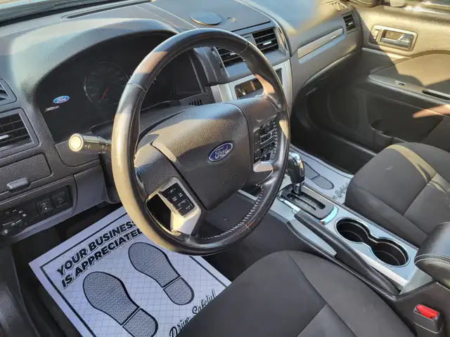 Ford Fusion Hybrid - Photo 5